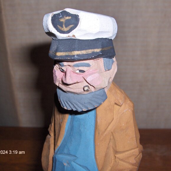 Hand Carved Sea Captain Figure. Boat Works - Picture 5 of 8